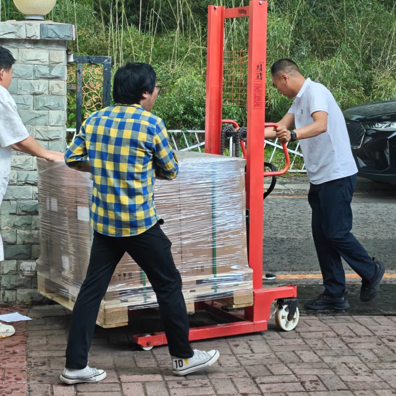北京众平科技（Beijing Zhongping Technology）向客户现场发运新一批工业机器人 20260605.jpg
